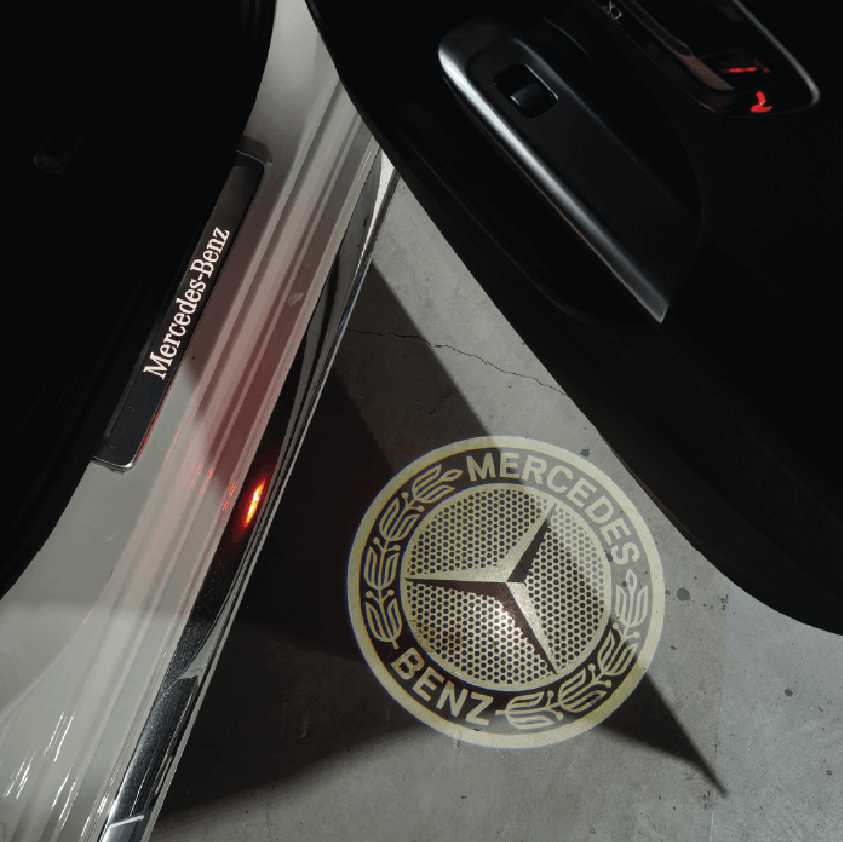 2 Stück nicht verblassendes Auto Projektion LED Projektor Tür Schatten  Licht Willkommenslicht Laser Emblem Logo Lampen Kit Pfützenlichter für Benz  A/C/E/GLC/GLA/GLE/ - Temu Austria